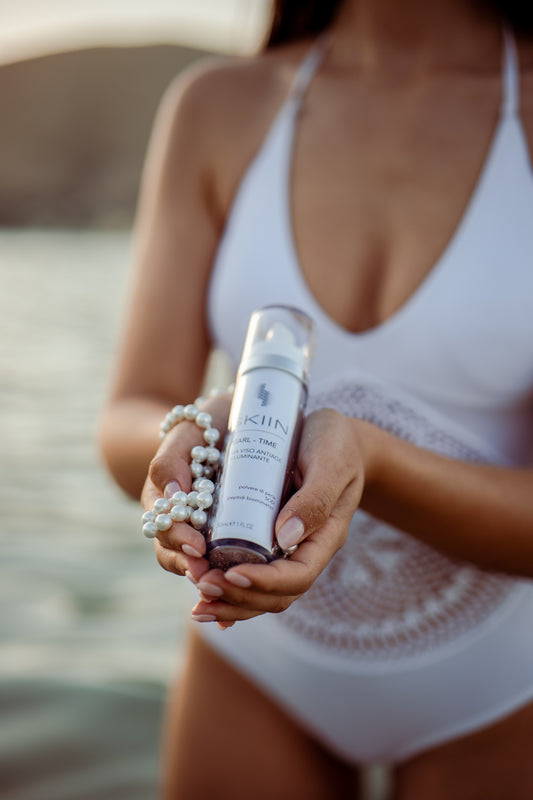 La polvere di perla: il segreto per una pelle radiante con la skincare