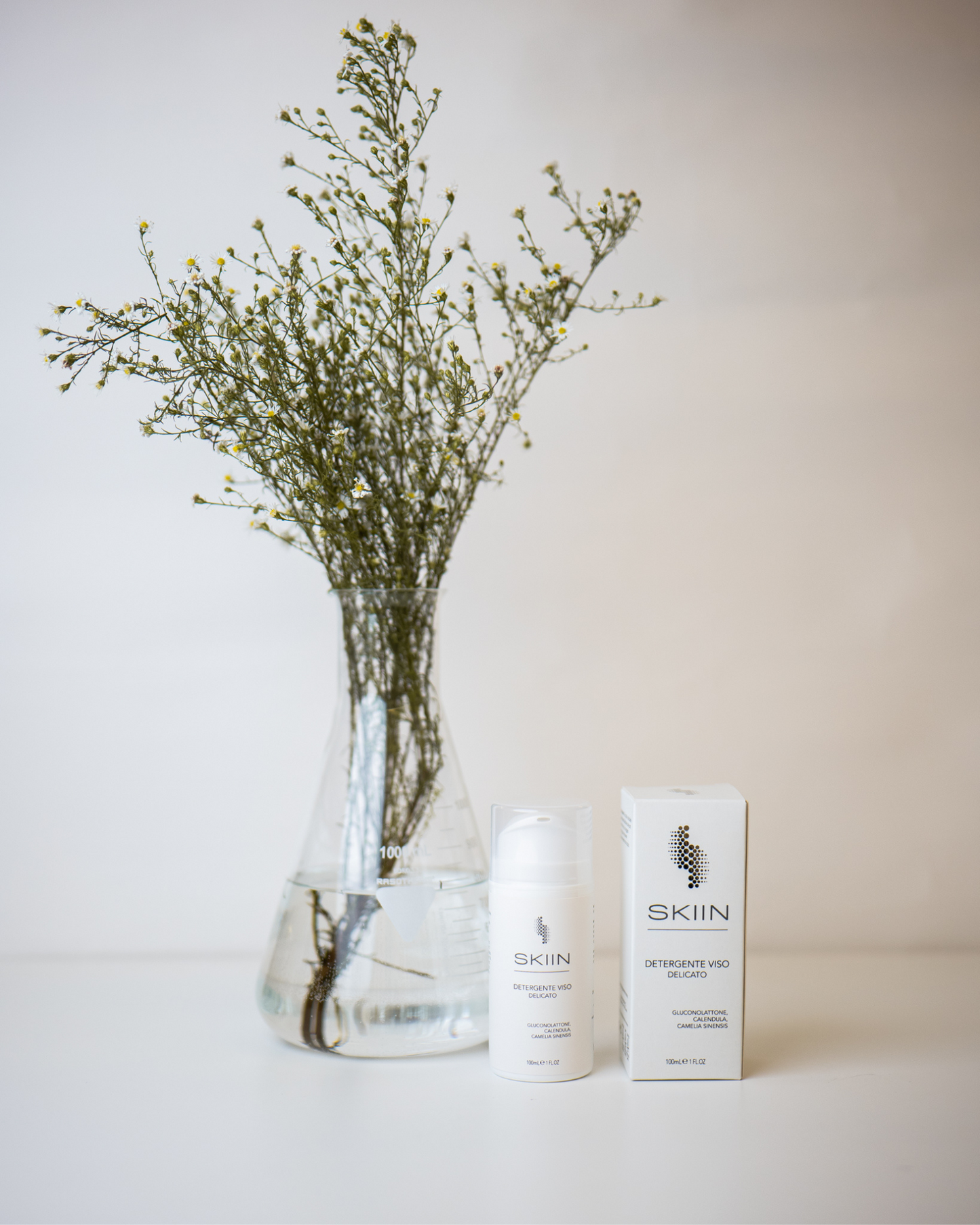 DETERGENTE VISO DELICATO