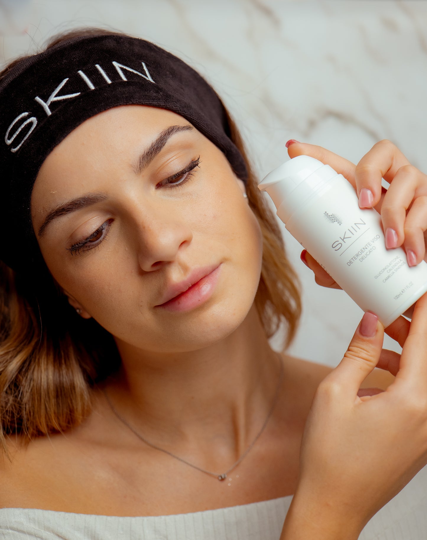 DETERGENTE VISO DELICATO